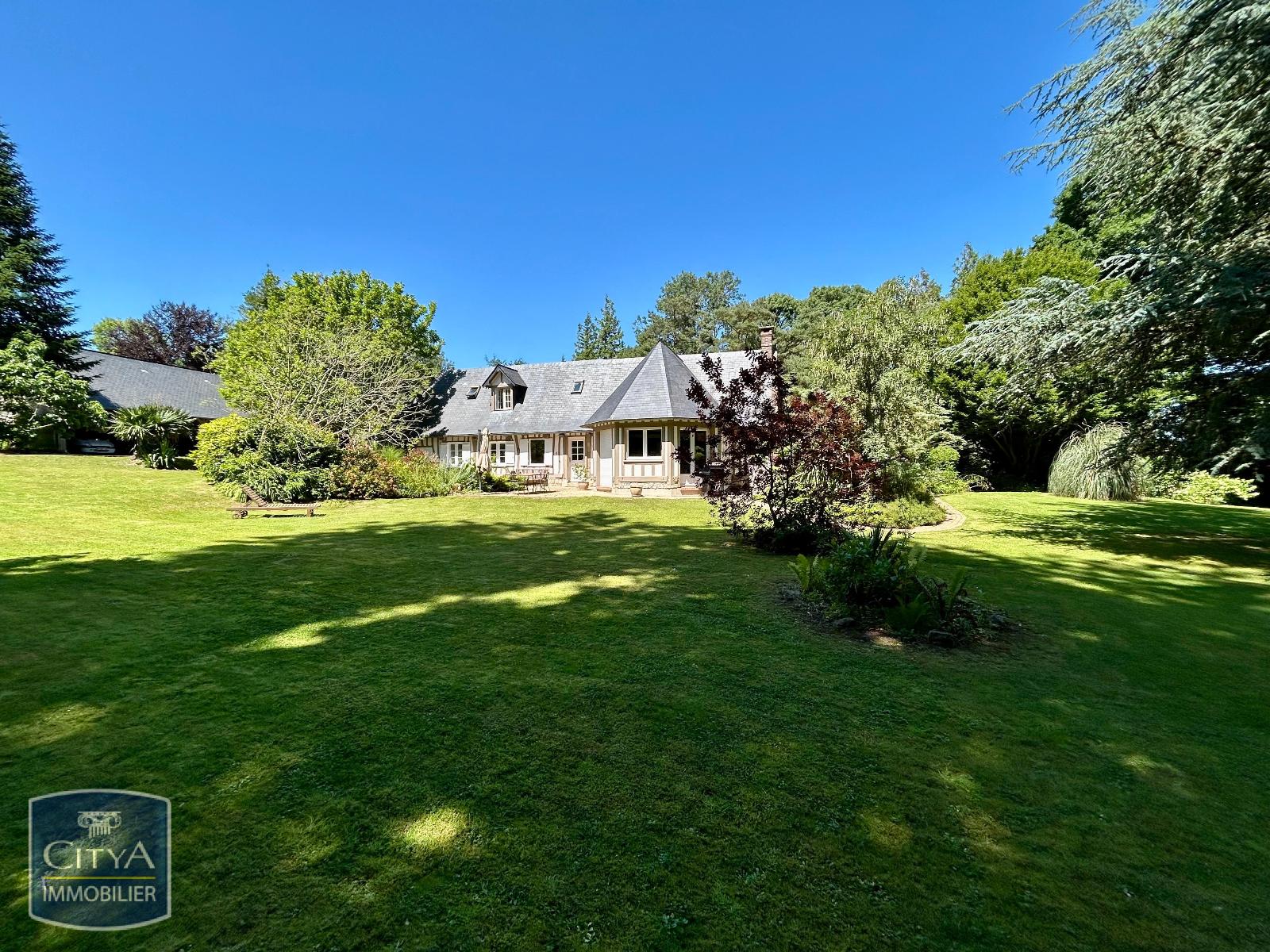 Maison à vendre &bull; 6 pièces &bull; 3 chambres &bull; 160.0m² &bull; Brachy Brachy