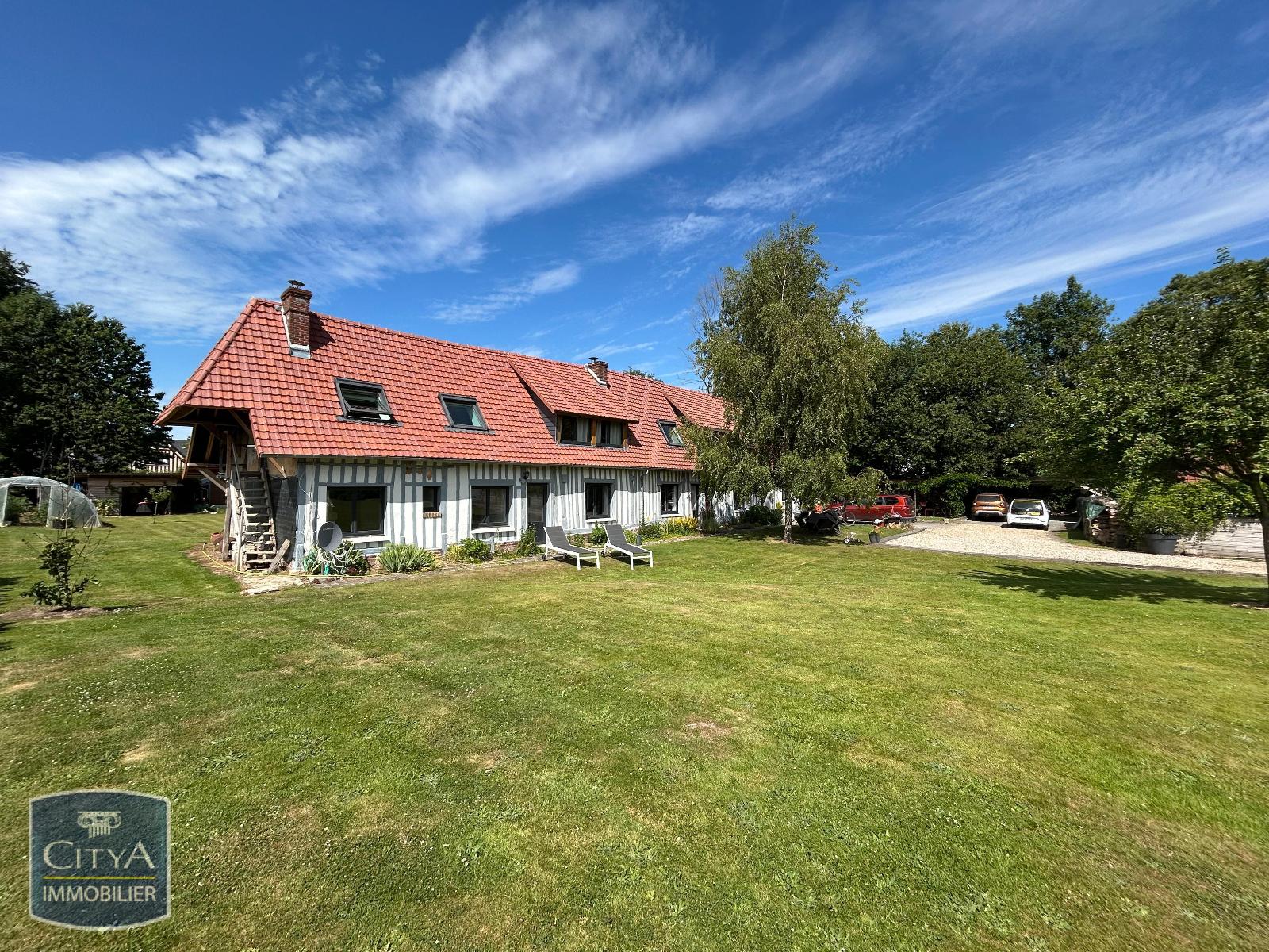 Maison à vendre &bull; 11 pièces &bull; 7 chambres &bull; 232.0m² 