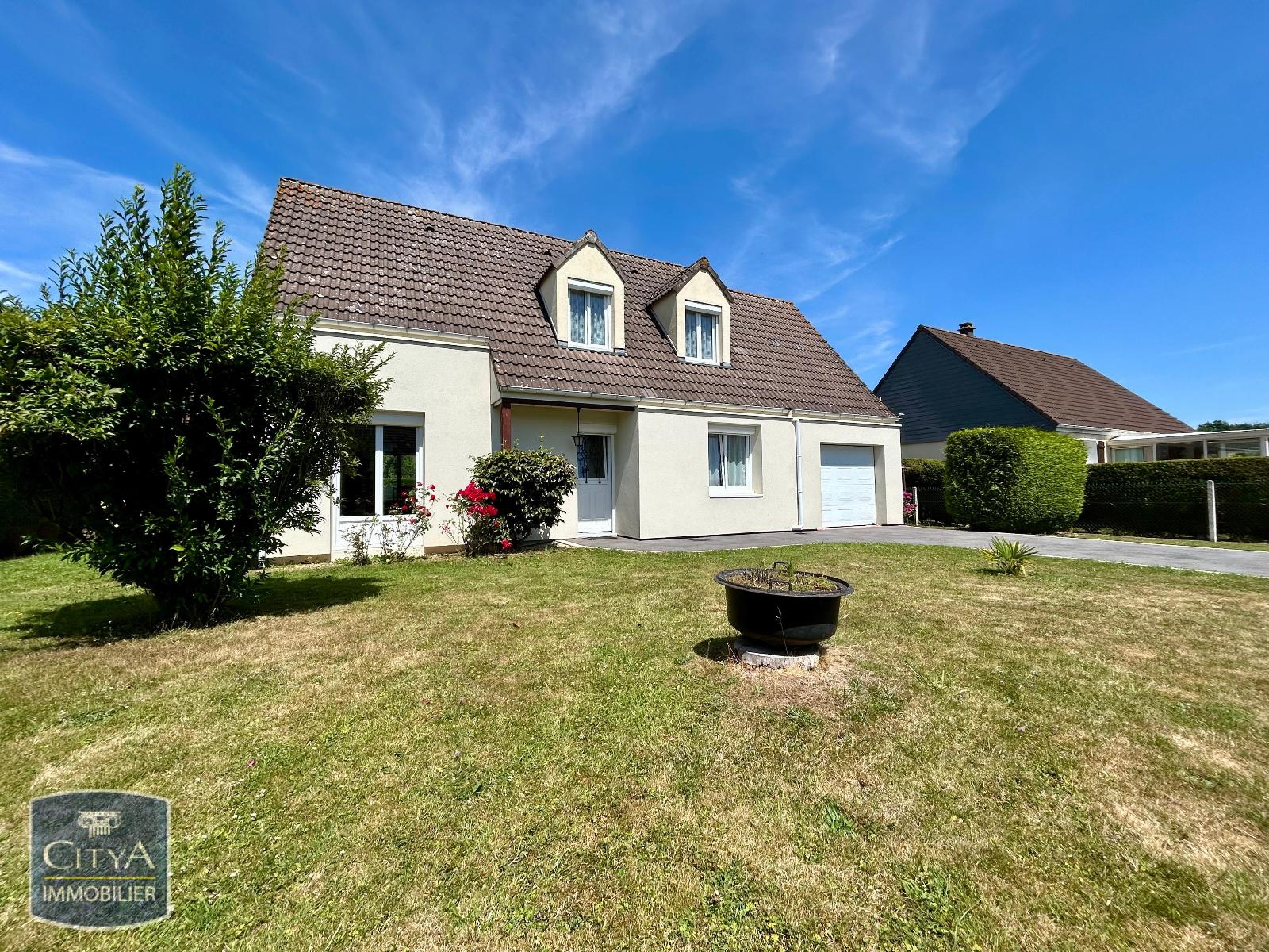 Maison à vendre &bull; 5 pièces &bull; 4 chambres &bull; 110.0m² &bull; Luneray Luneray